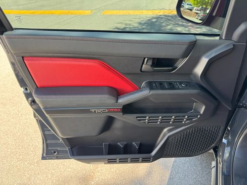 Used 2025 Toyota Tacoma TRD Pro image 22