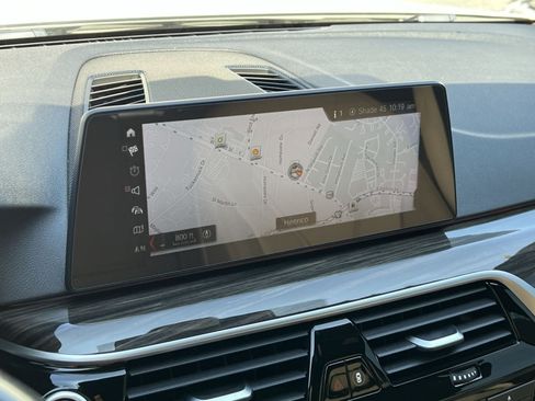 Used 2018 BMW 530i xDrive AWD/4WD image 17