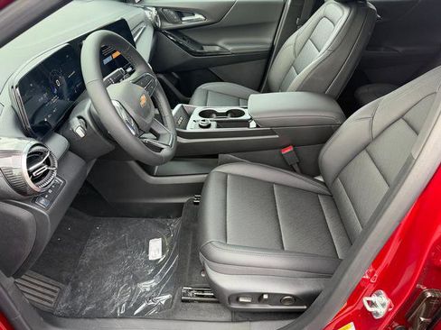 Used 2026 Chevrolet Equinox LT w/ Convenience Package II AWD/4WD image 9