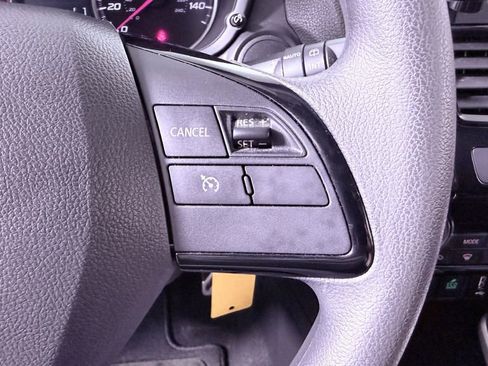 Used 2022 Mitsubishi Eclipse Cross LE image 13