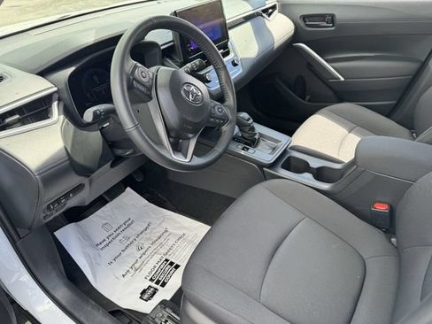 Certified 2026 Toyota Corolla Cross LE AWD/4WD image 6
