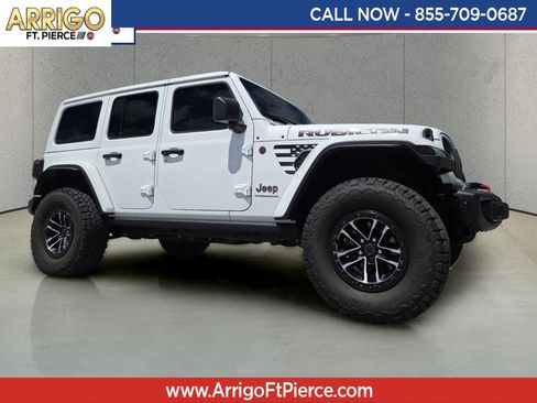 Used 2025 Jeep Wrangler Unlimited Rubicon AWD/4WD image 1