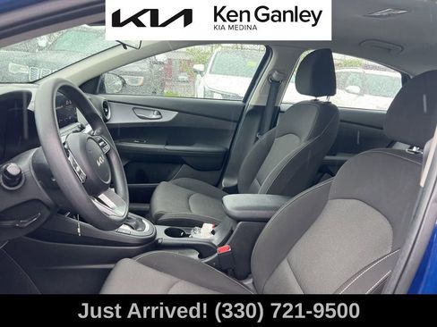 Certified 2024 Kia Forte LXS FWD image 11