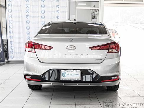 Used 2020 Hyundai Elantra Limited w/ Cargo Package (C1) FWD image 13