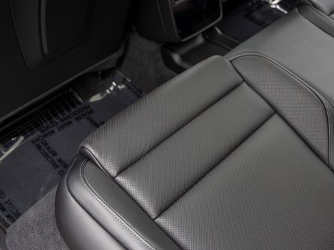 New 2025 Porsche Taycan 4S image 38