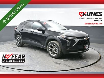 Used 2025 Chevrolet Trax LT