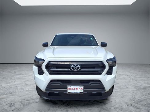 Used 2024 Toyota Tacoma SR image 2