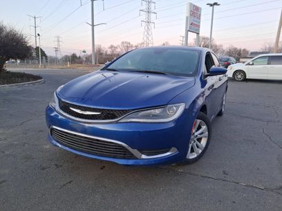 Used 2015 Chrysler 200 Limited w/ Convenience Group