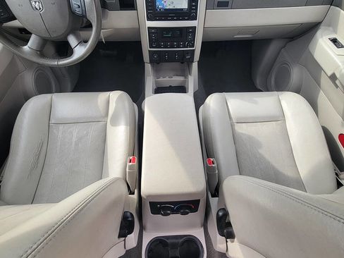 Used 2006 Dodge Durango Limited w/ Trailer Tow Group RWD image 24