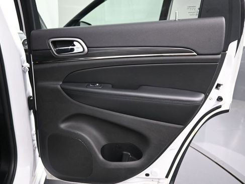 Used 2019 Jeep Grand Cherokee Limited X AWD/4WD image 23
