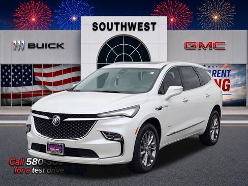 Used 2023 Buick Enclave Avenir w/ Avenir Technology Package FWD image 2