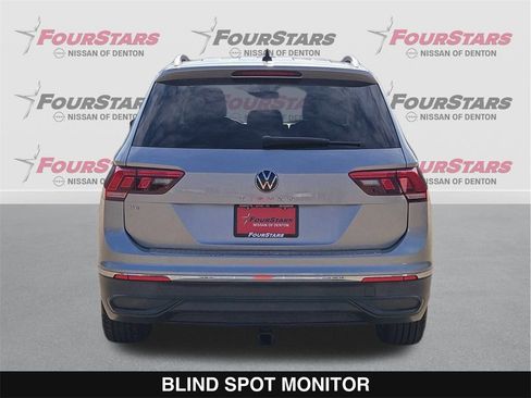 Used 2022 Volkswagen Tiguan SE image 5