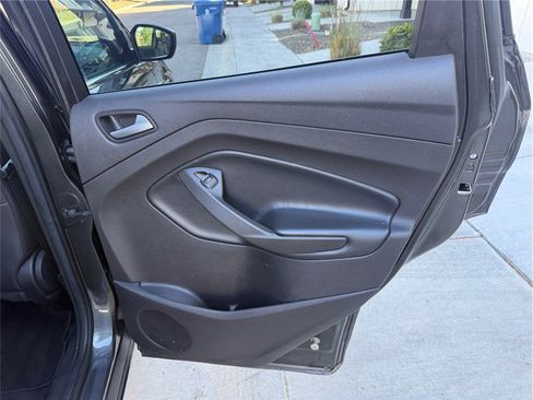 Used 2019 Ford Escape SEL AWD/4WD image 36