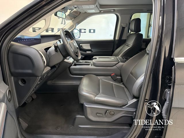 Certified 2025 Ford Expedition Active RWD image 11