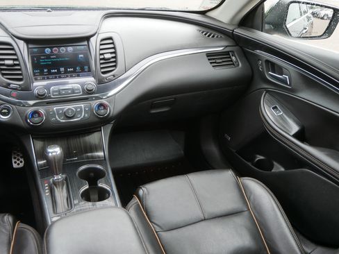 Used 2018 Chevrolet Impala Premier FWD image 11