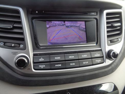 Used 2018 Hyundai Tucson SE image 26