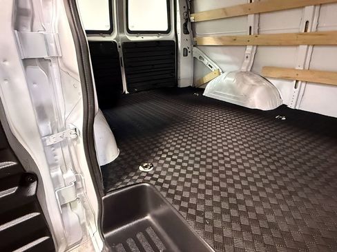 Used 2024 GMC Savana 2500 w/ Driver Convenience Package image 67