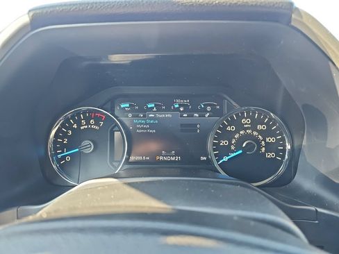 Used 2016 Ford F150 Lariat w/ Equipment Group 502A Luxury AWD/4WD image 19