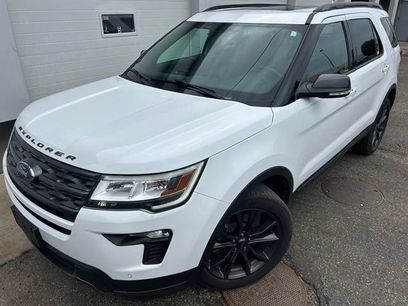 Certified 2019 Ford Explorer XLT w/ Equipment Group 202A