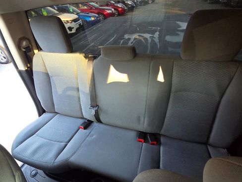 Used 2014 RAM 1500 Express AWD/4WD image 32