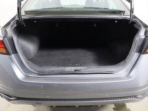Used 2023 Nissan Altima 2.5 SV image 18