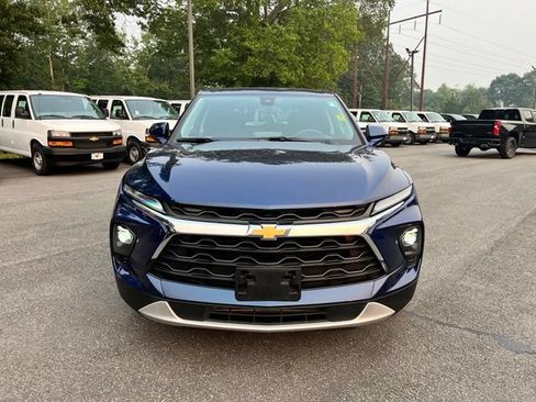 Used 2023 Chevrolet Blazer LT AWD/4WD image 3
