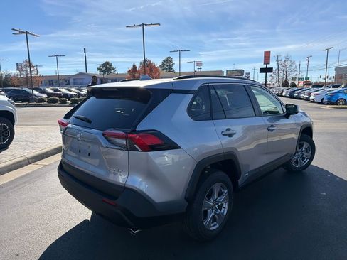 New 2025 Toyota RAV4 XLE image 5