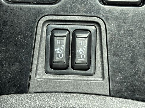 Used 2019 Mitsubishi Outlander LE AWD/4WD image 16