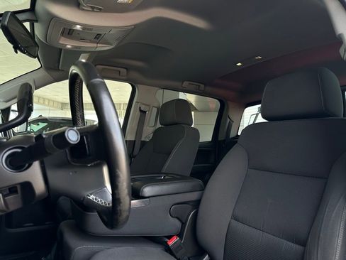 Used 2018 Chevrolet Silverado 1500 LT w/ Texas Edition RWD image 13