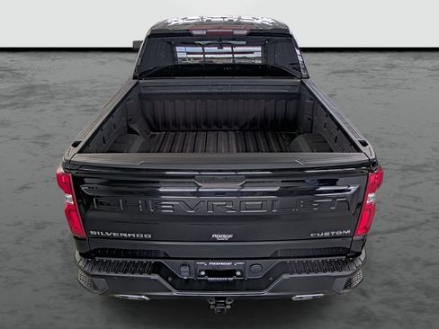 Used 2022 Chevrolet Silverado 1500 Custom Trail Boss w/ Safety Confidence Package AWD/4WD image 3