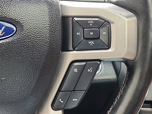 Used 2020 Ford F150 Platinum w/ Equipment Group 701A Luxury AWD/4WD image 25