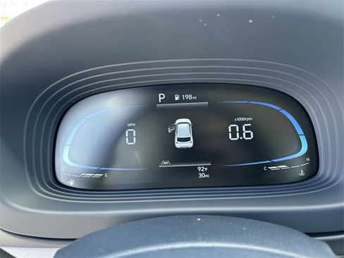 New 2025 Hyundai Venue Limited image 30