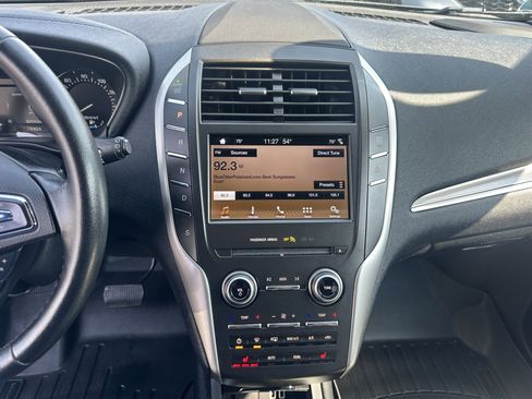 Used 2019 Lincoln MKC Premiere AWD/4WD image 14