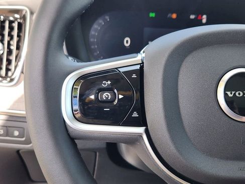 New 2026 Volvo XC90 T8 Ultra w/ Lounge Package image 9