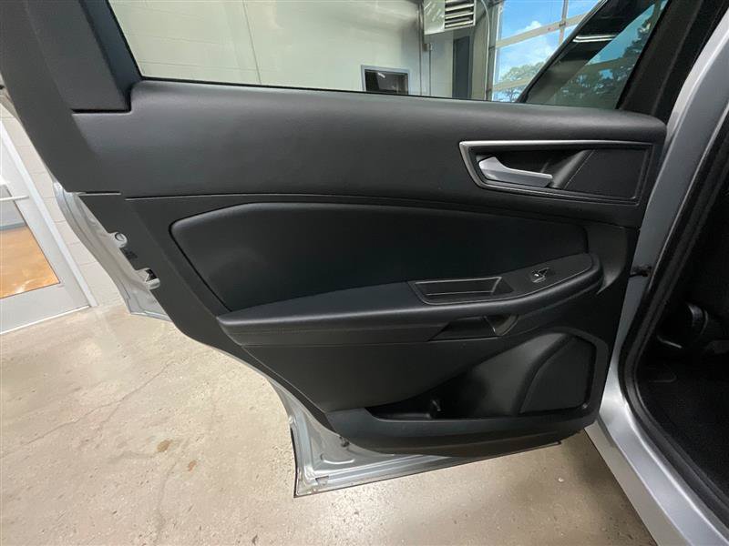Used 2022 Ford Edge SE AWD/4WD image 21