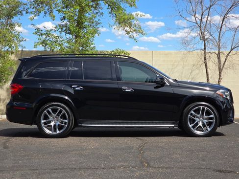 Used 2017 Mercedes-Benz GLS 550 4MATIC w/ Driver Assistance Package image 11