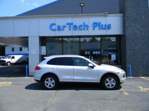 Used 2014 Porsche Cayenne S AWD/4WD image 5