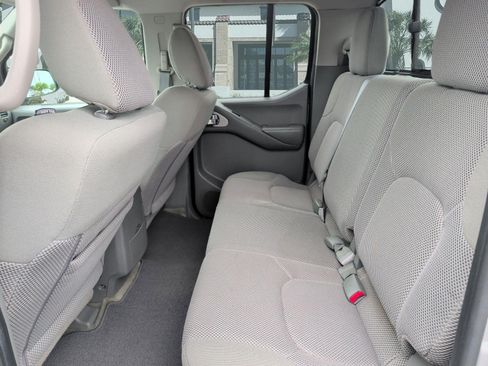 Used 2017 Nissan Frontier SV w/ SV Value Truck Package RWD image 24