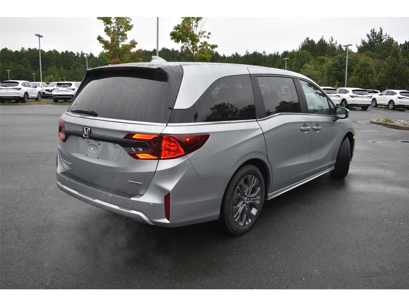 New 2027 Honda Odyssey Touring image 7