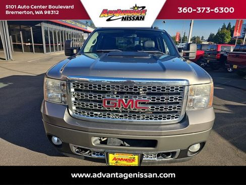 Used 2014 GMC Sierra 3500 Denali AWD/4WD image 8