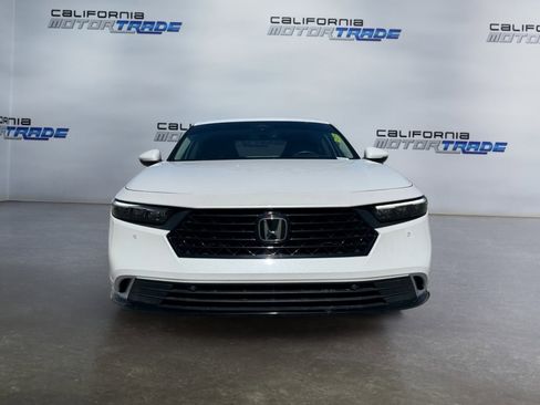 Used 2025 Honda Accord Touring image 2