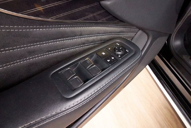 Used 2019 Lexus LS 500 w/ Accessory Package (Z2) RWD image 12
