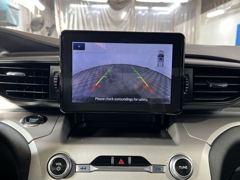 Certified 2022 Ford Explorer XLT AWD/4WD image 19