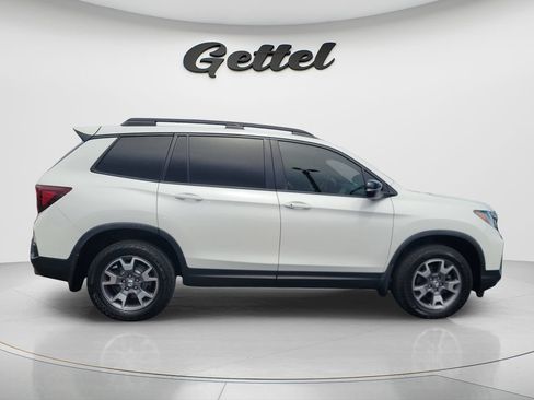 Used 2022 Honda Passport TrailSport image 4