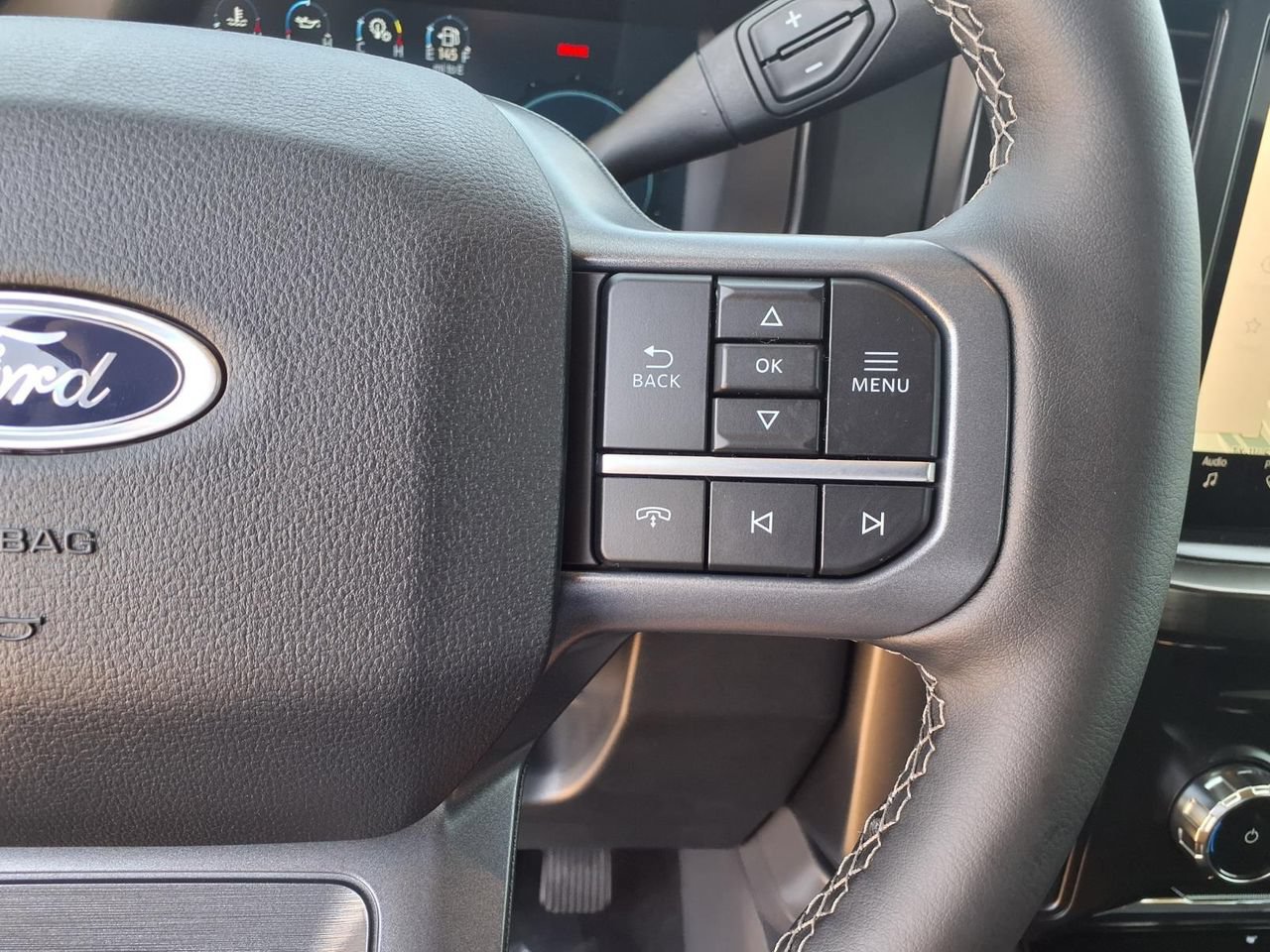 New 2026 Ford F350 Lariat w/ Lariat Premium Package AWD/4WD image 17