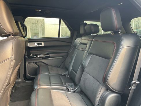 Used 2022 Ford Explorer ST-Line w/ Class IV Trailer Tow Package AWD/4WD image 9