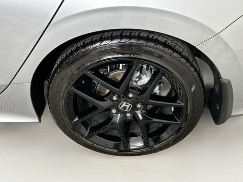 Used 2025 Honda Civic Sport image 24