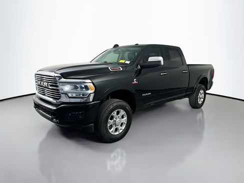 Used 2020 RAM 2500 Laramie AWD/4WD image 3