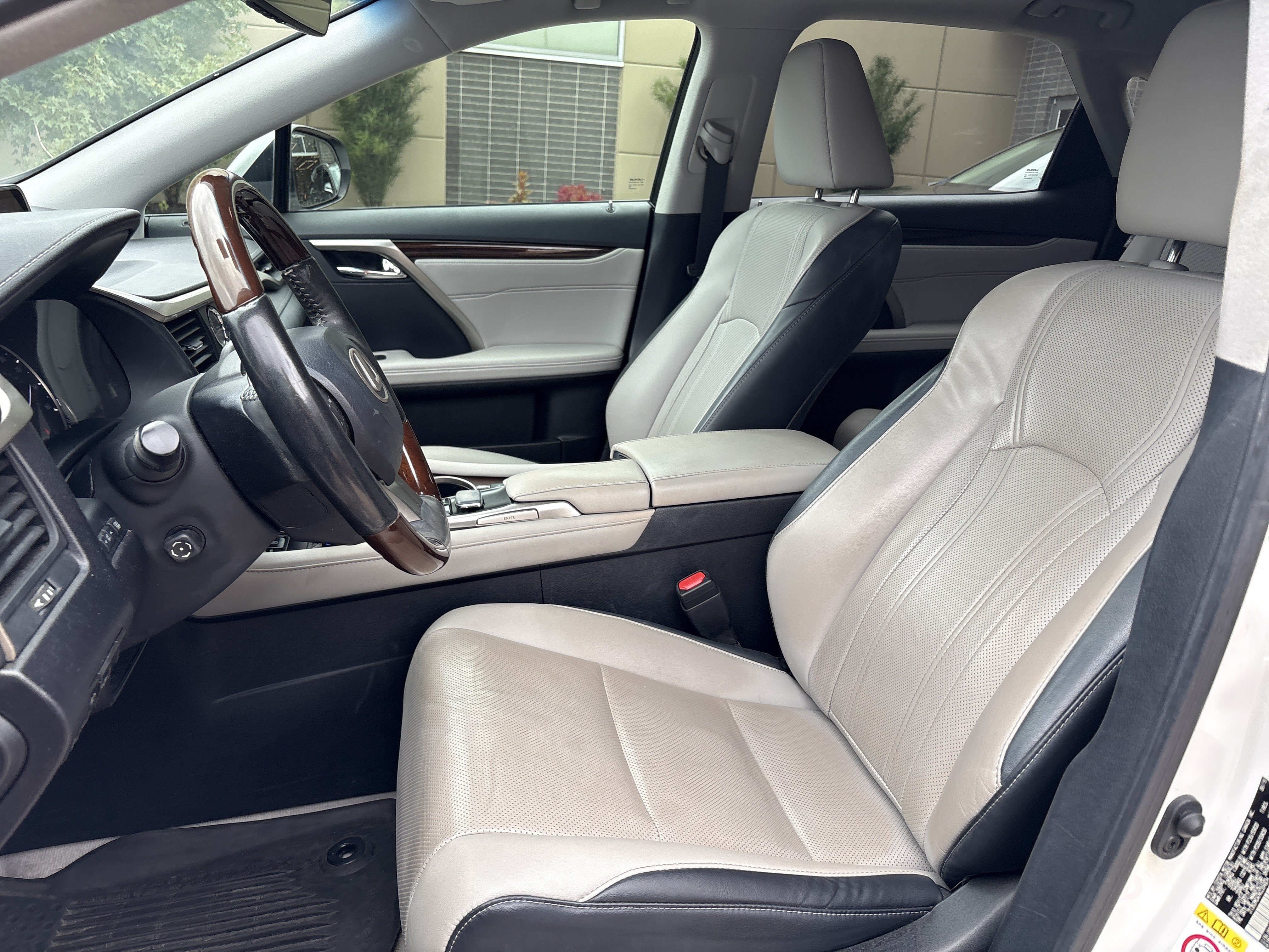 Used 2019 Lexus RX 350 AWD w/ Navigation Package image 16