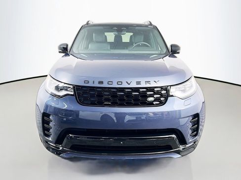 Used 2025 Land Rover Discovery Dynamic SE AWD/4WD image 2